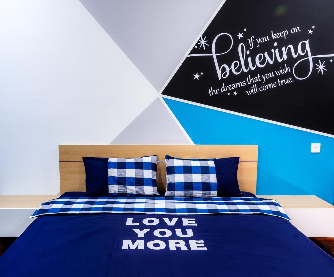 Southwest Designer Suite By D Imperio Homestay Penang バヤンレパス エクステリア 写真