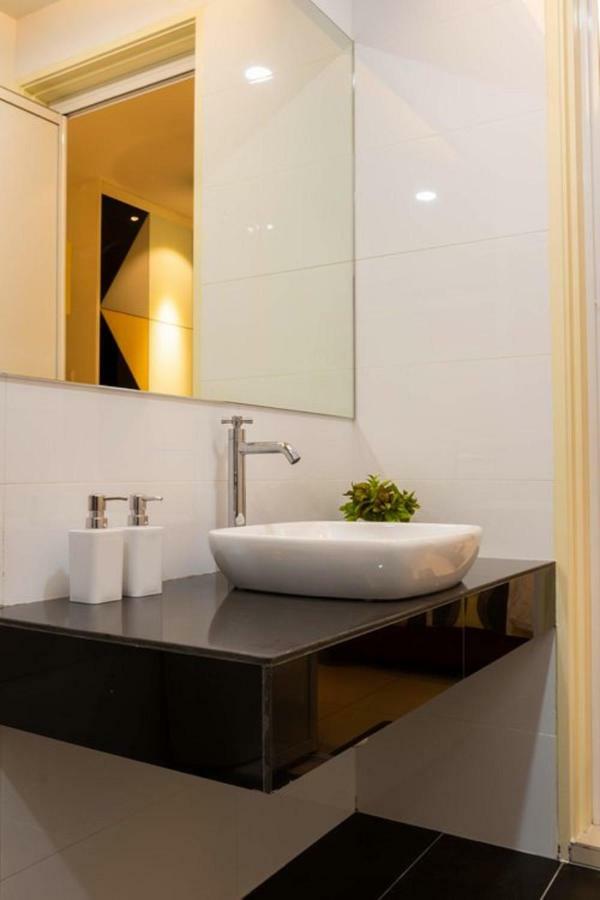 Southwest Designer Suite By D Imperio Homestay Penang バヤンレパス エクステリア 写真