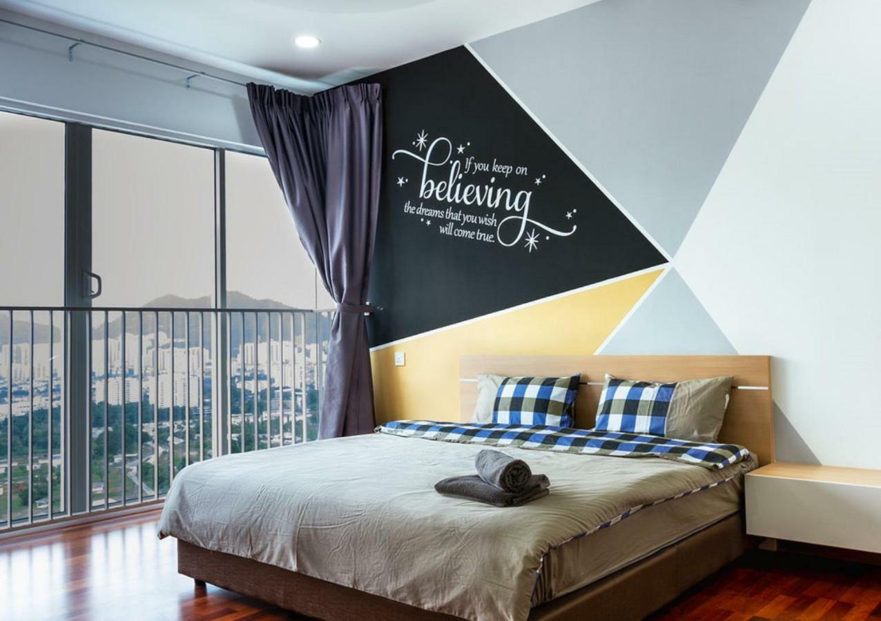 Southwest Designer Suite By D Imperio Homestay Penang バヤンレパス エクステリア 写真